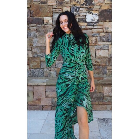 Rixo Lucy Animal Print Maxi Dress is available for purchase on au PAY  Market - Imported Goods Online Store Co.Ltd. | au PAY Market - Online  Shopping Site
